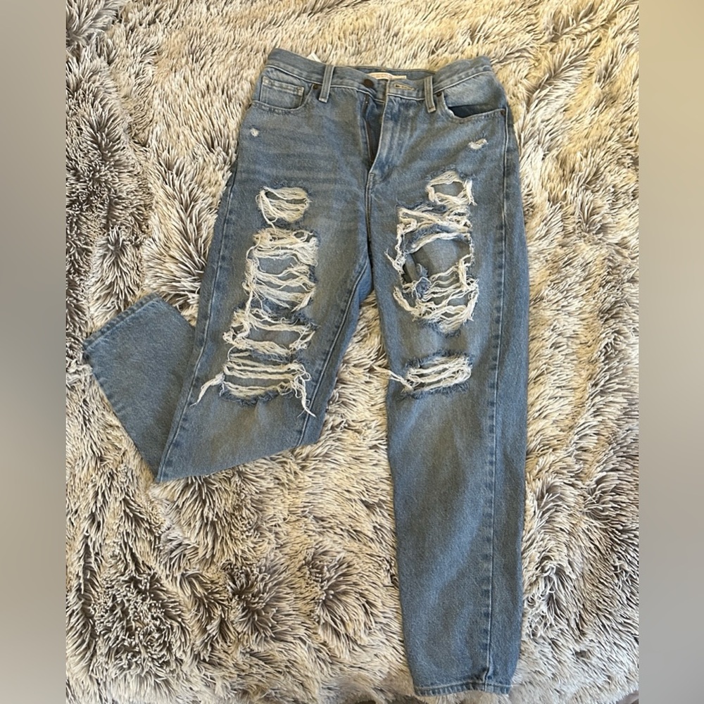 Levi's High Waisted Mom Jeans